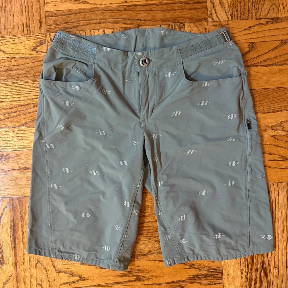 Patagonia Women's Dirt Craft Mountain Bike Shorts, sage green, Size 6